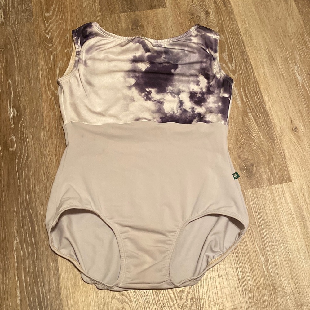 LuckyLeo thunder gray top and solid gray bottom